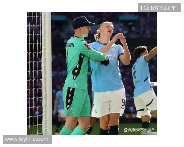 足总杯激战利物浦与曼城平局争议判罚引发全场热议