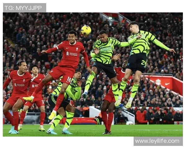 中超激战阿森纳与热刺战成平局补时进球引发全场狂欢与转会传闻交织