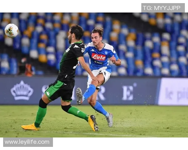 欧冠大战：那不勒斯狂胜国米五球引发全场热议与数据分析