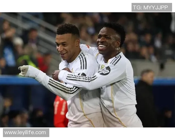 国米狂胜皇马五球大捷帽子戏法引发全场热议与争议判罚