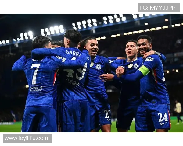 切尔西在欧冠中以3-0战胜曼城乌龙球瞬间点燃全场气氛与转会传闻