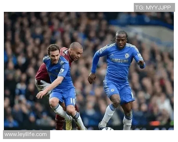 足总杯惊天冷门拜仁狂胜切尔西四球引爆全场激情时刻回顾